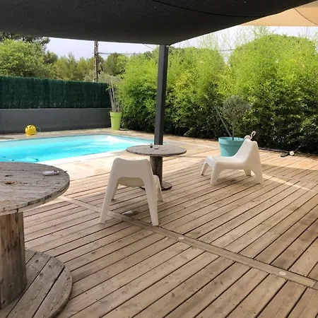 Avec Piscine Dans Joli Village Salinelles
